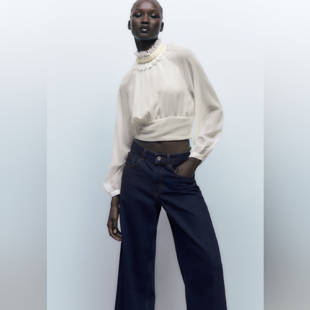 🩷NWT zara Pearl blouse 🩷